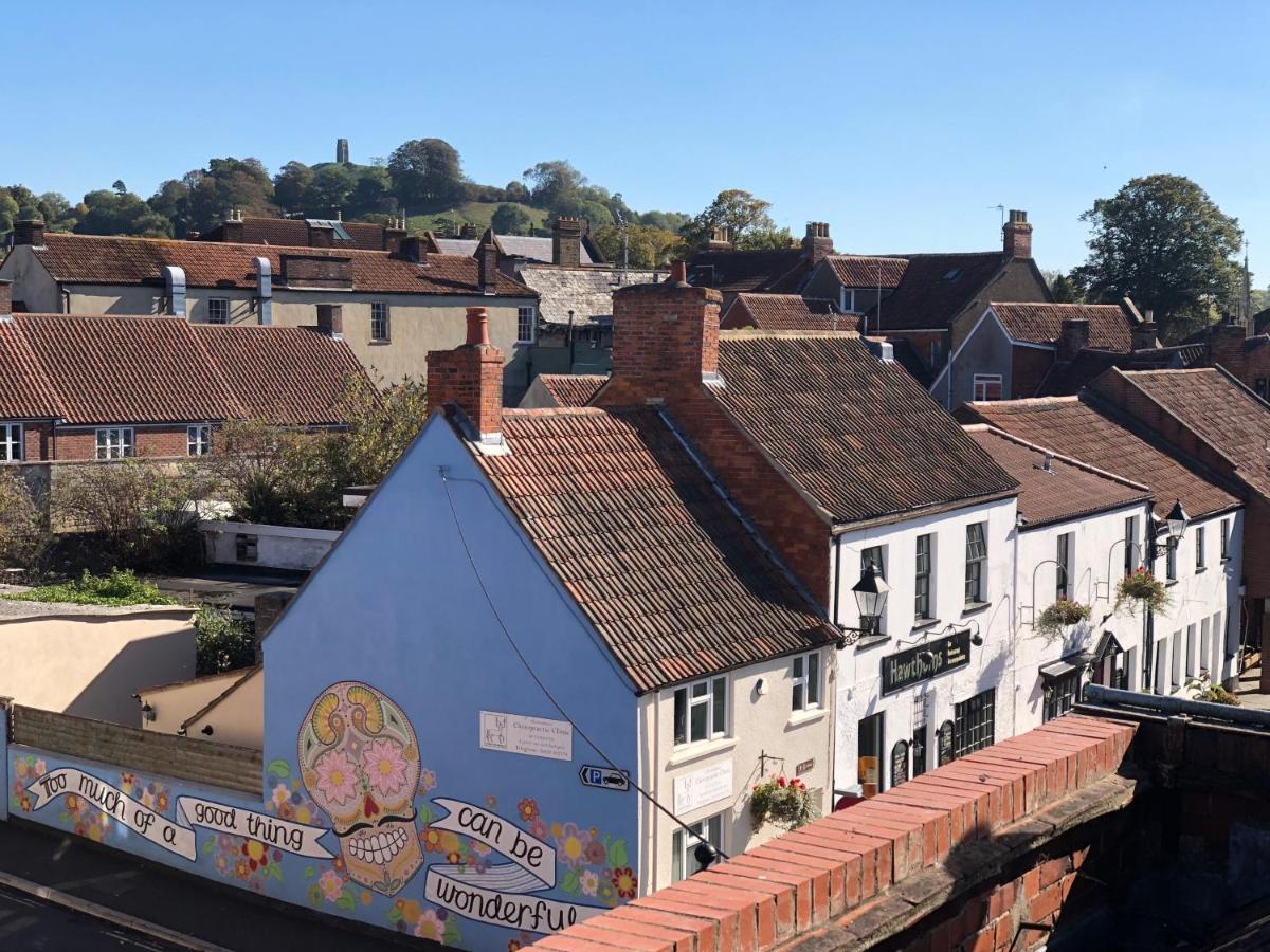 Glastonbury Secret Retreat - 1 Bd Split-Level Apt, Sleeps 3 Εξωτερικό φωτογραφία